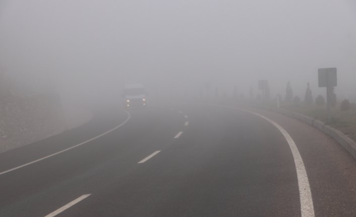 Kastamonu'da sis ulaşımı olumsuz etkiliyor