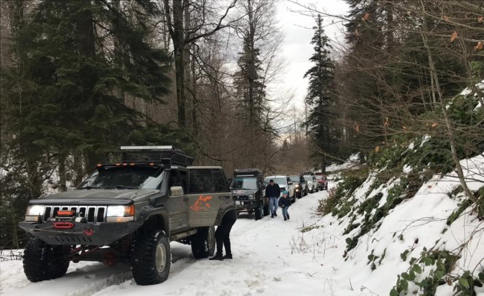 Off-road tutkunları yaban hayvanlarını unutmadı