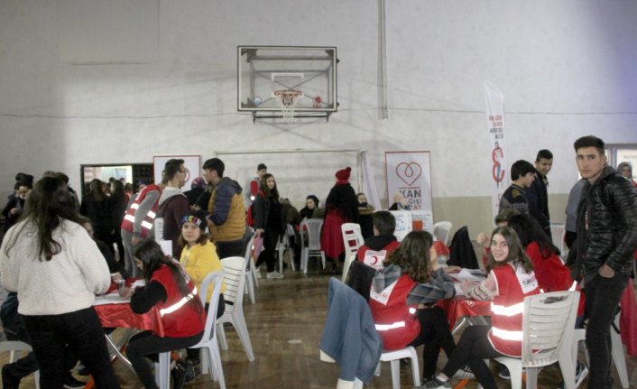 Ordu'da okullardan kan stoğuna destek