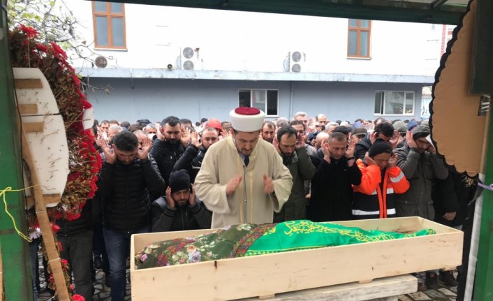 Ordu'da trafik kazasında ölen kadın toprağa verildi