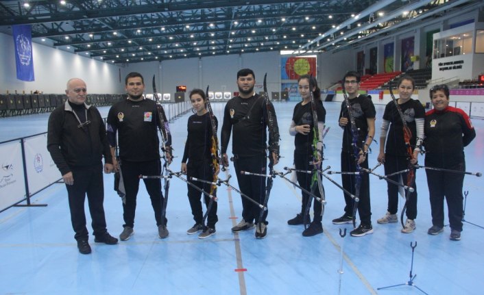 Özbek okçular Samsun'da kamp yapıyor