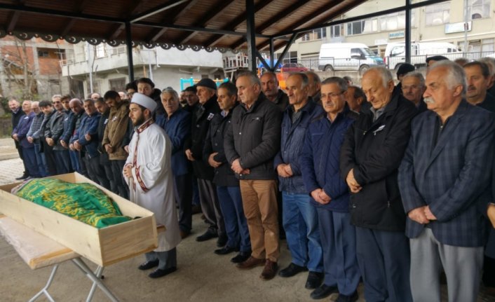 Puket Adası'ndaki kazada ölen kadın Trabzon'da toprağa verildi