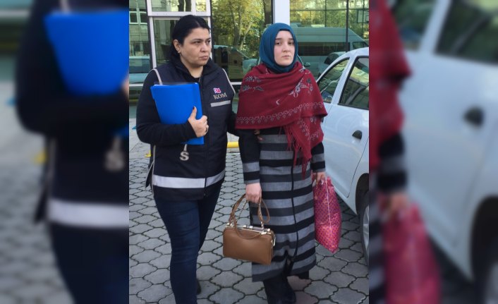Samsun'da aranan FETÖ/PDY şüphelisi kadın teslim oldu