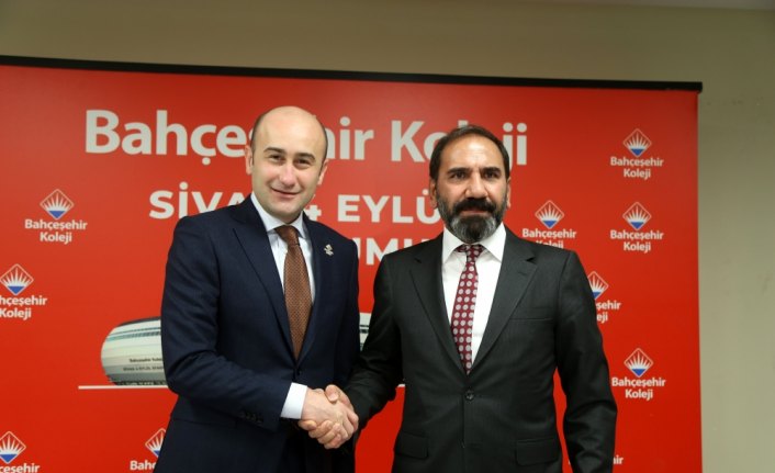 Sivasspor ve Bahçeşehir Koleji arasında sponsorluk anlaşması