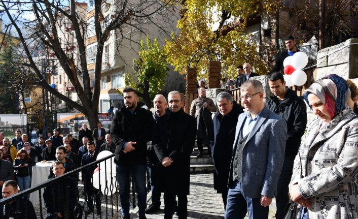 Tarihi hamam gençlik kültür sanat evi oldu