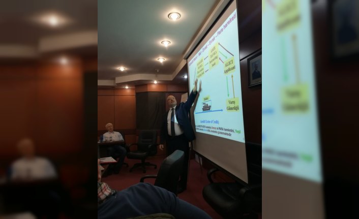 Trabzon'da dış ticaret eğitimi düzenlendi