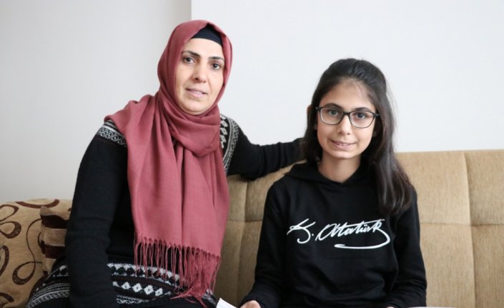 10 yaşındaki Sümeyye'nin Atatürk sevgisi