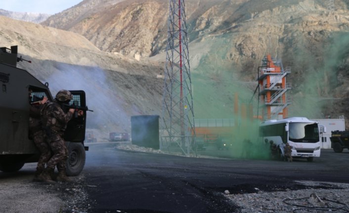 Artvin'de PÖH tatbikatı gerçeğini aratmadı