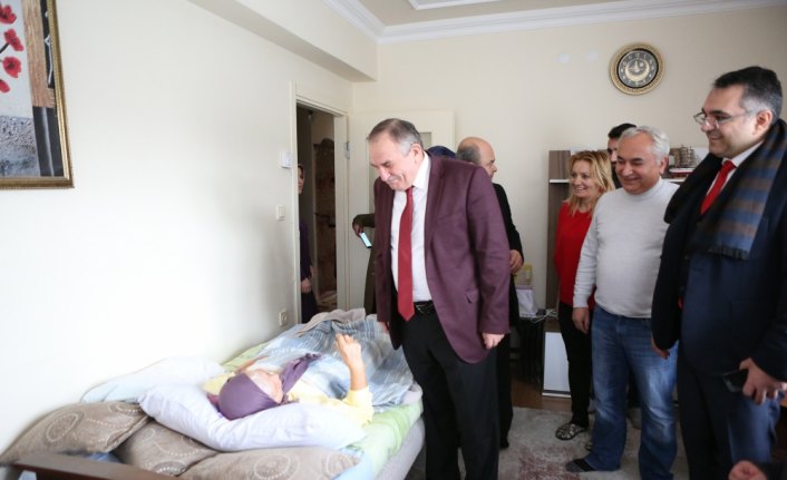 Başkan Yılmaz'dan hasta ziyaretleri