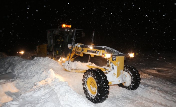 Bayburt'ta şiddetli rüzgar
