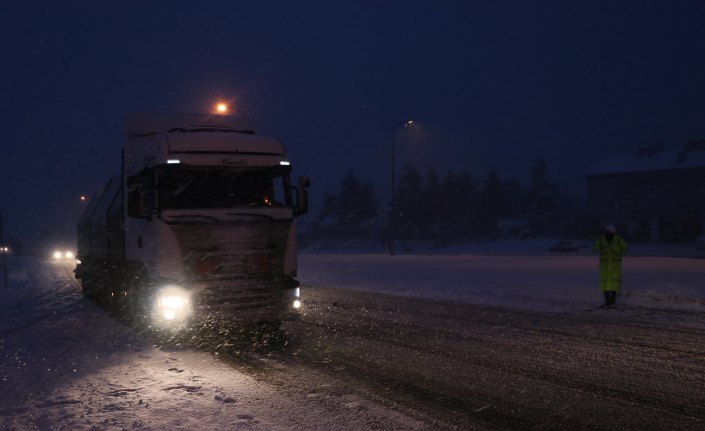 Bolu Dağı'ndan geçecek tırlara zincir mecburiyeti
