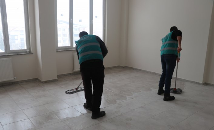 Bolu'da okulların bakımı hükümlülerden