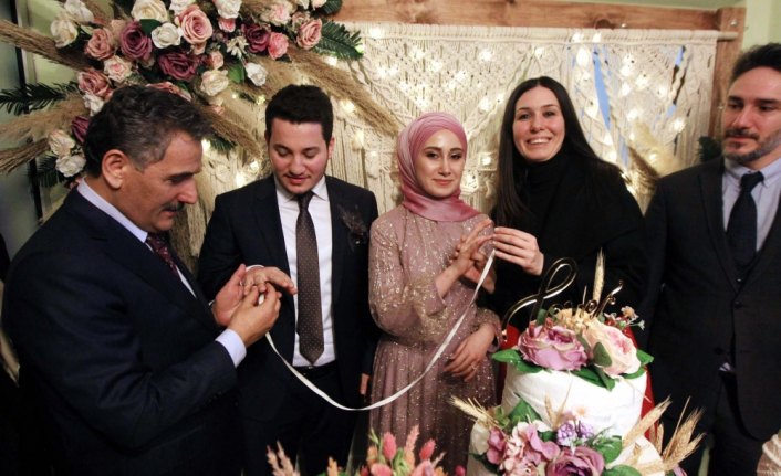 Cumhurbaşkanı Erdoğan istedi, Vali Kaymak nişan yüzüklerini taktı