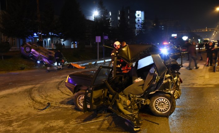 GÜNCELLEME - Bartın'da trafik kazası: 1 ölü, 3 yaralı