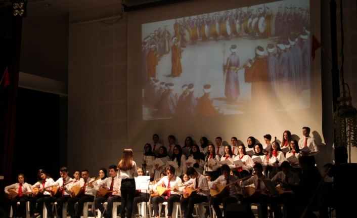 Havza'da Gençlik Korosu'ndan konser