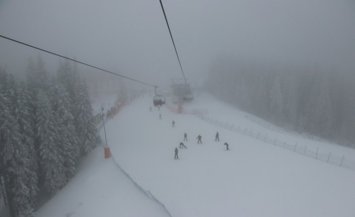 Ilgaz Dağı'nda sis etkili oluyor