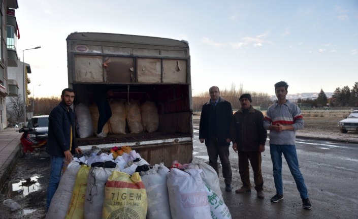 Kastamonu'daki Suriyelilerden İdlib'e yardım