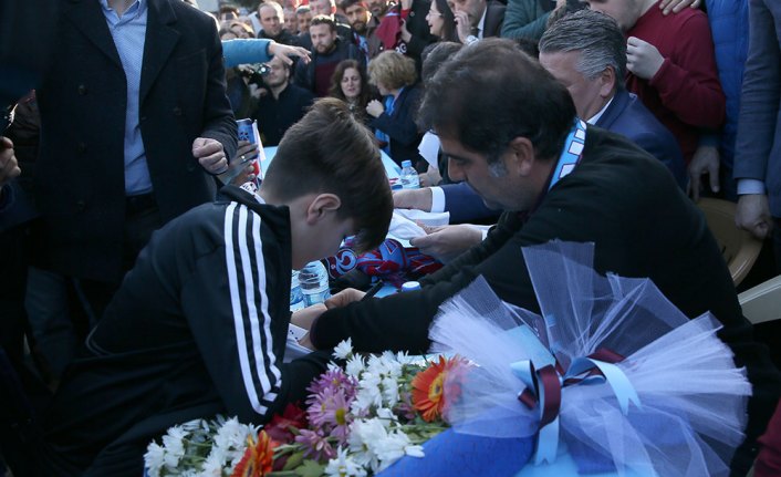 Trabzonspor'un teknik heyet ve oyuncuları hamsi şöleninde