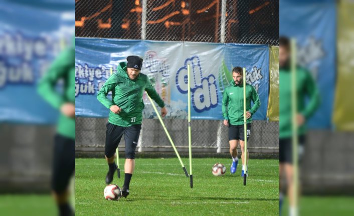 Ümit Özat'ın hedefi üst sıralar