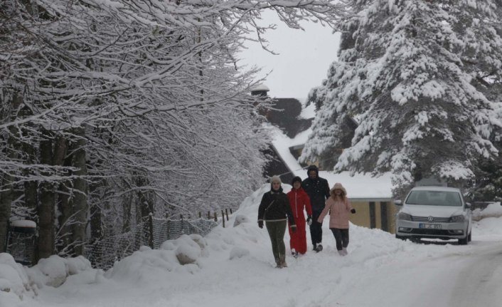 Abant'ta yarıyıl tatili yoğunluğu