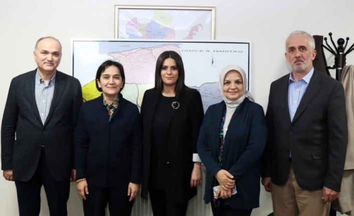 AK Parti Genel Başkan Yardımcısı Sarıeroğlu'ndan Özlü'ye ziyaret