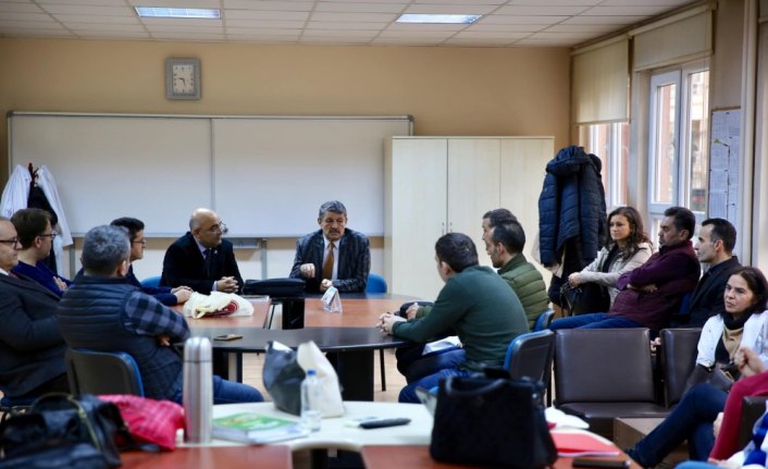 Belediye Başkanı Akın'dan okul ziyaretleri