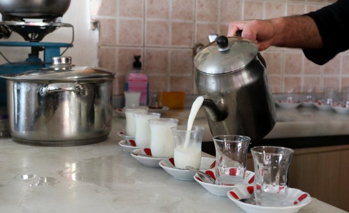Çay ocağında çaydan çok “süt“ içiliyor