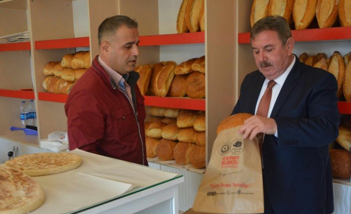 Gerze'de esnaflara kese kağıdı dağıtıldı