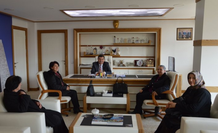 Hayvanseverlerden sokak hayvanları için yer talebi