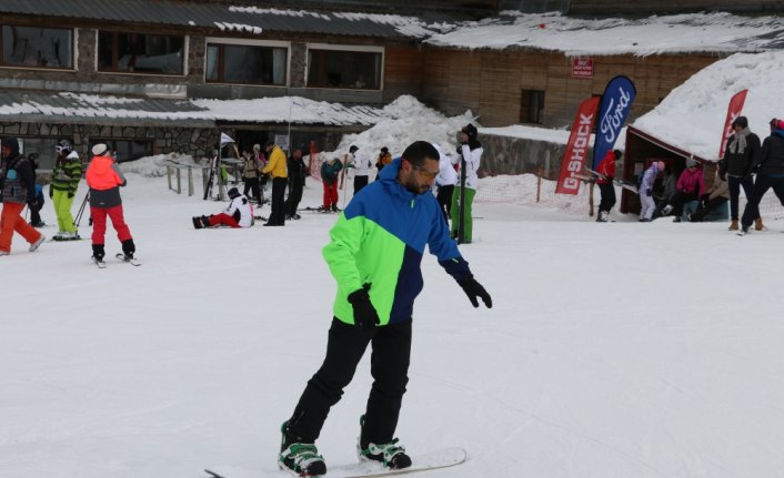 Kartalkaya'da kayak keyfi bahara kadar sürecek