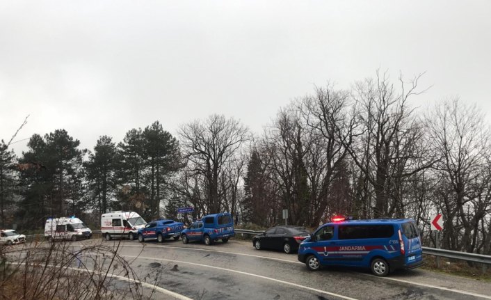 Kastamonu'nun İnebolu ilçesinde balıkçı teknesinin batması sonucu 1 kişi öldü, 1 kişi kayboldu. Yüzerek karaya çıkan bir kişi ise tedavi altına alındı.