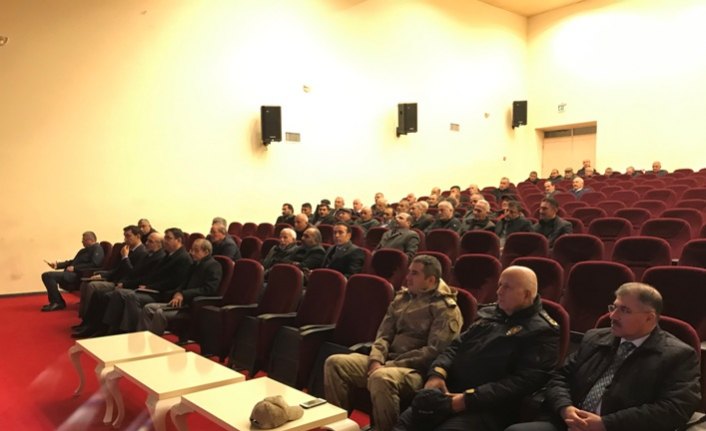 Kaymakam Üçer muhtarlarla buluştu