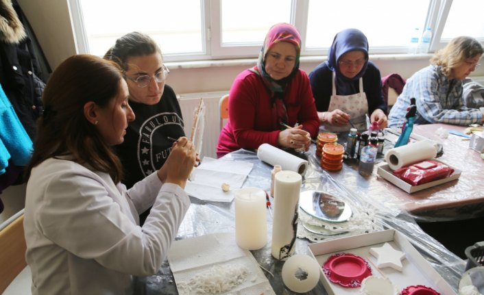 Mumlar ev hanımlarının elinde sanata dönüşüyor
