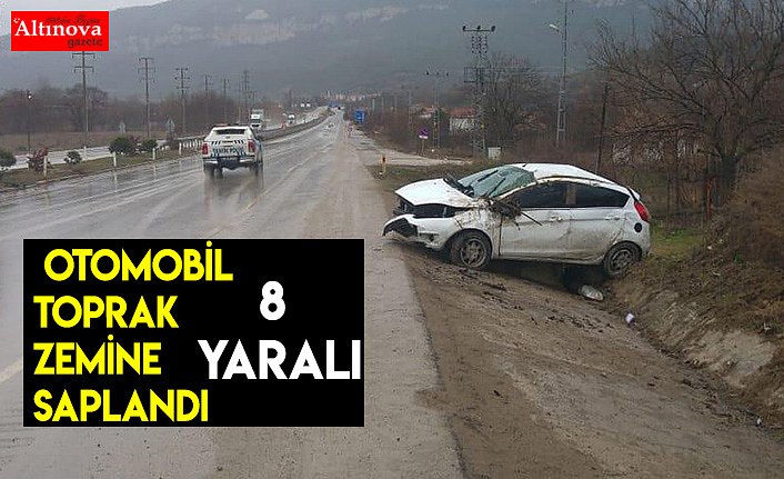 Otomobil toprak zemine saplandı