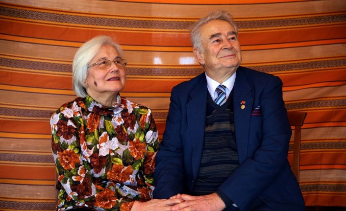 Sevgiyle bir yastıkta geçen ömürler