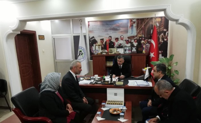 Vali Erdoğan Bektaş'tan ziyaret