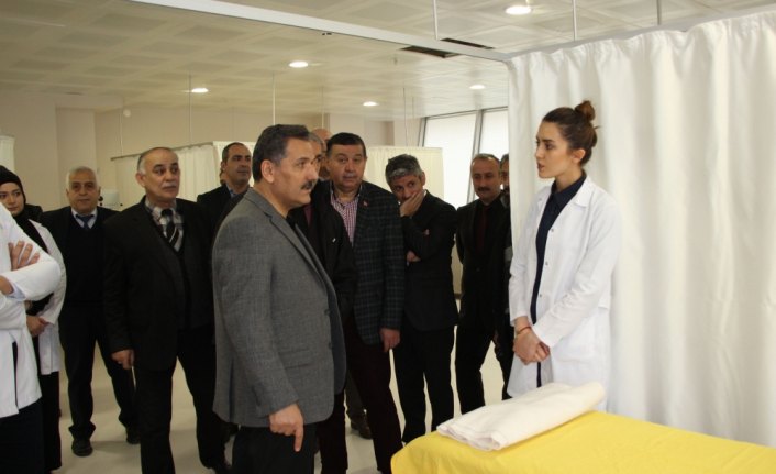 Vali Kaymak Havza Fizik Tedavi Merkezini gezdi