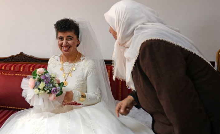 Zihinsel engelli Zeynep'in gelinlik hayali gerçekleşti