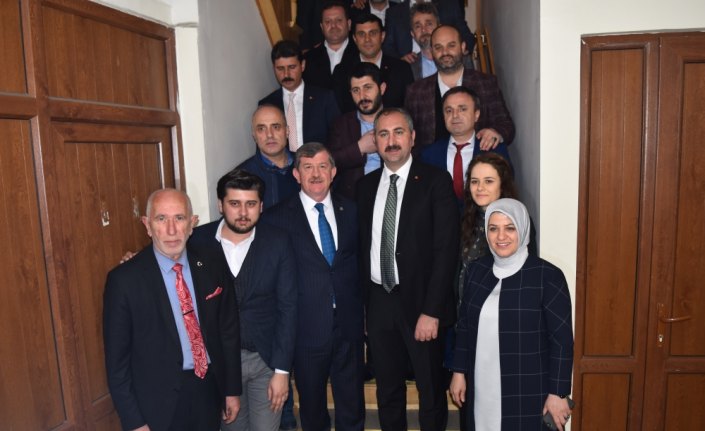 Adalet Bakanı Abdulhamit Gül'e doğum günü sürprizi