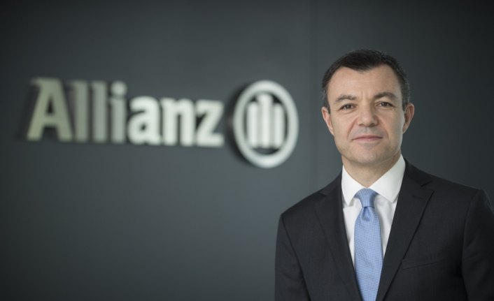 Allianz'ın yeni ürünü çocukların eğitimini güvence altına alıyor