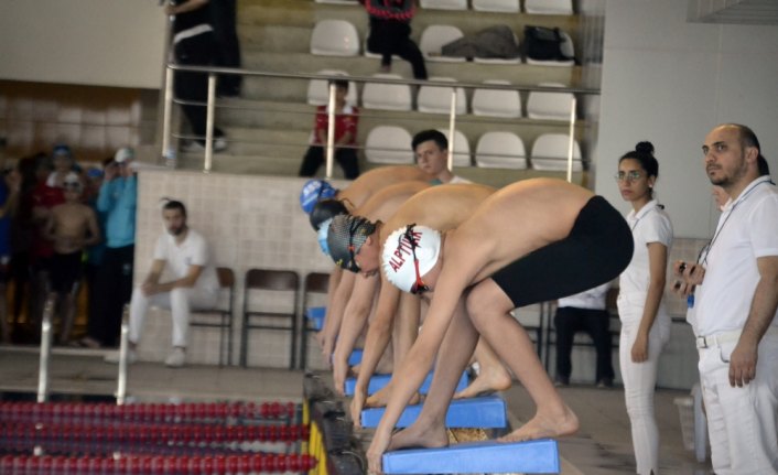 Anadolu Yıldızları Analig Yüzme Yarışları tamamlandı