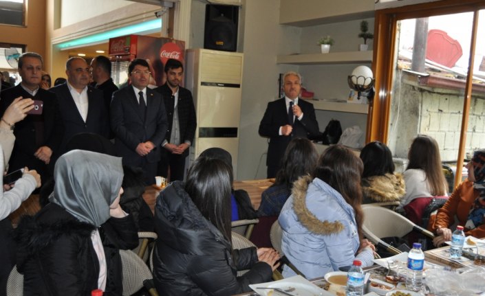 Bakan Yardımcısı Ahmet Koca, üniversitelilerle buluştu