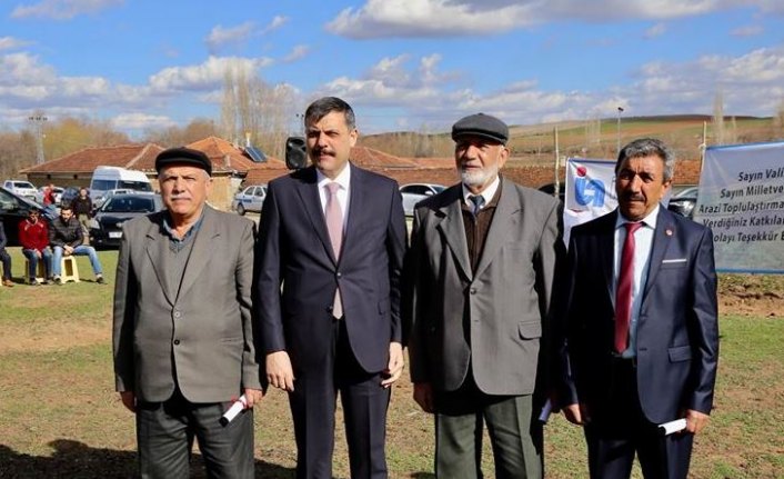 Çorum'da çiftçilerin tapu sevinci