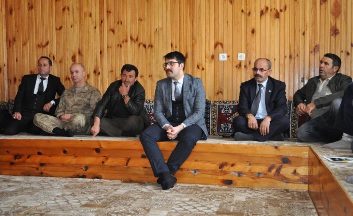 Demirözü Kaymakamı Coşkun'un köy ziyaretleri