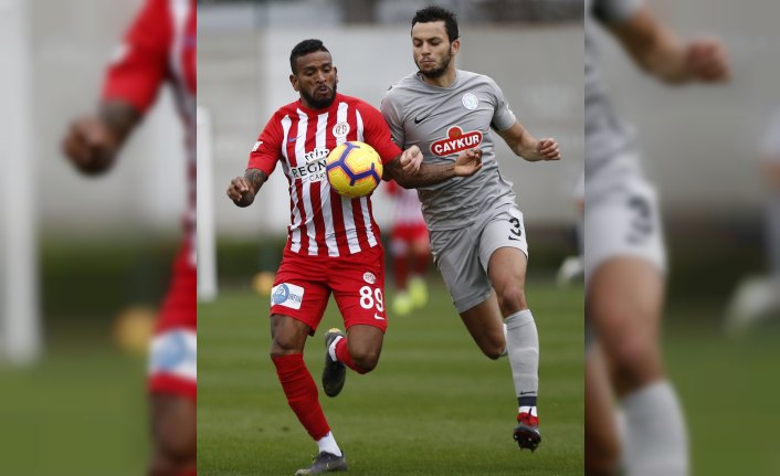 Futbol: Hazırlık maçı