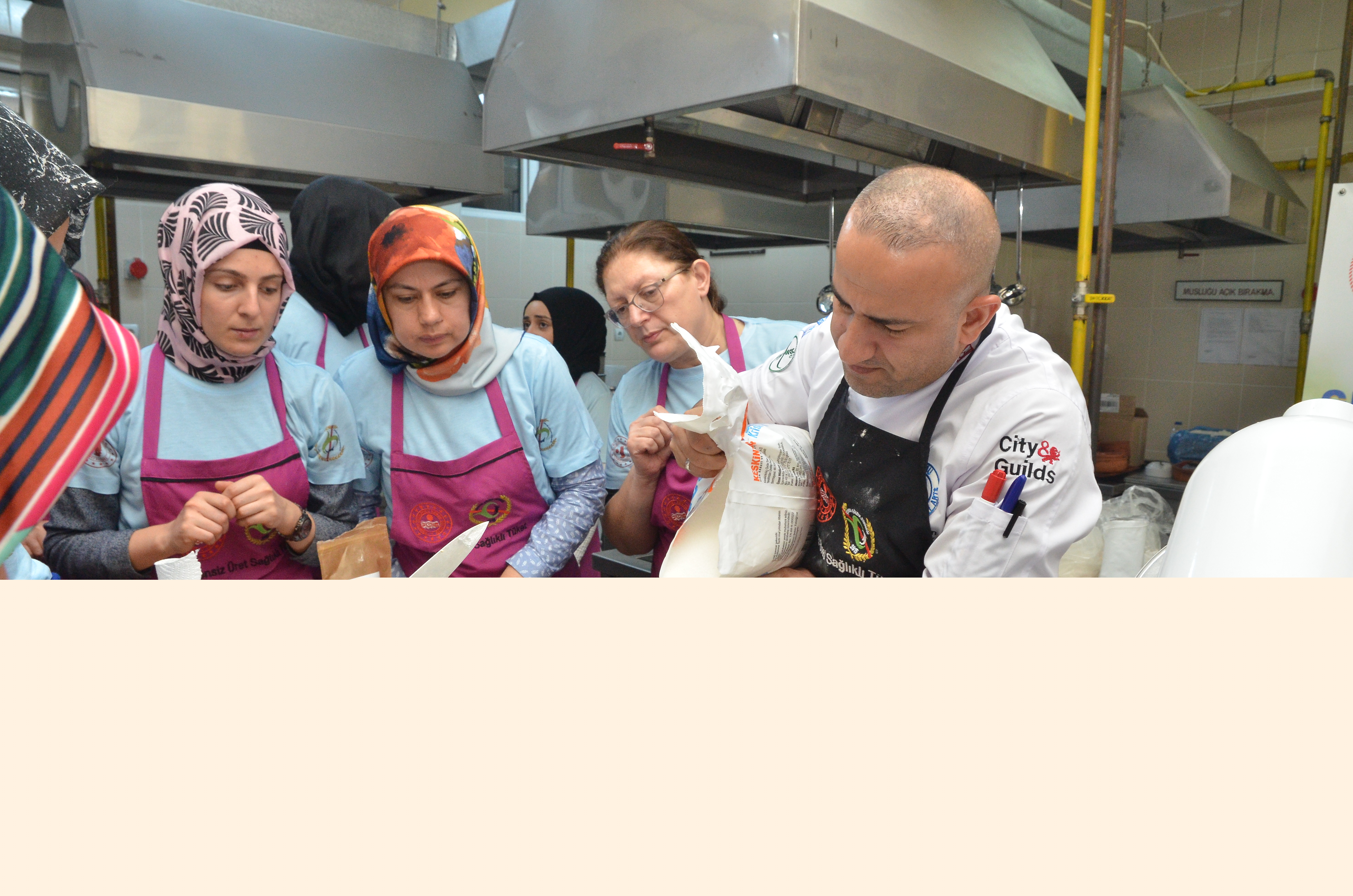 Glütensiz yiyeceklerin şefleri Çorum'da yetişiyor