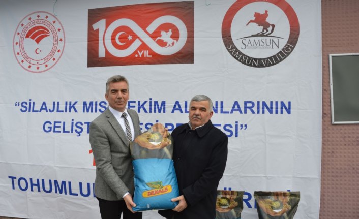 Havza'da üreticilere silajlık mısır tohumu dağıtıldı