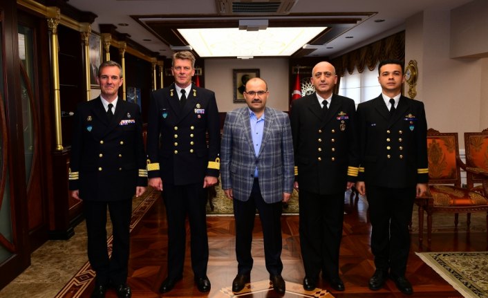 NATO gemi komutanlarından Ustaoğlu'na ziyaret