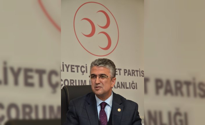 “Teröristler takım elbise giyip belediye meclisine yerleşmeye çalışıyor“