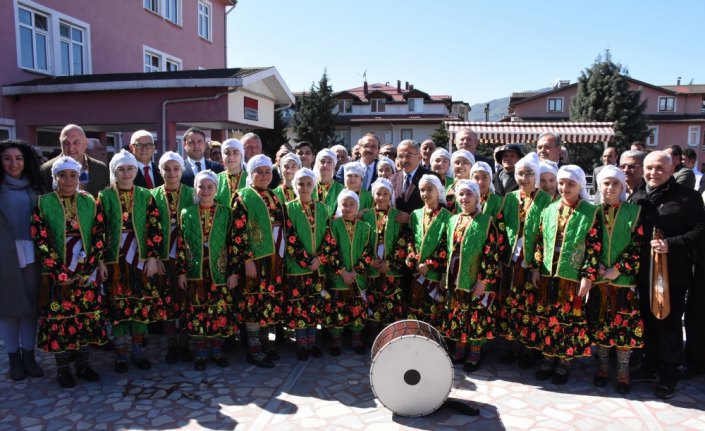 Yaşlılardan 600 eserlik sergi